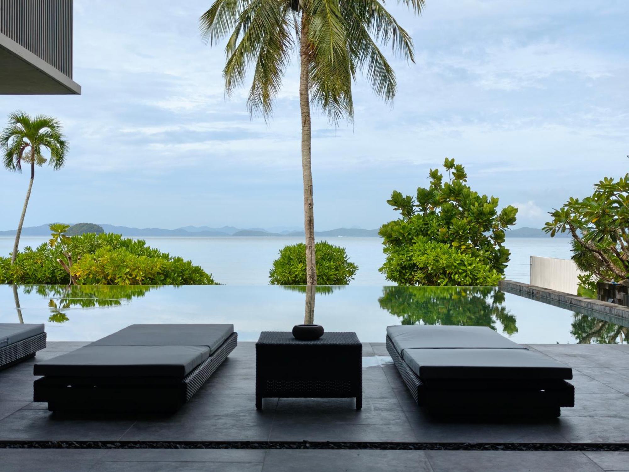 Luxury Beachfront Brahma 4 Bedroom At Ta-ke B Ban Ao Kung