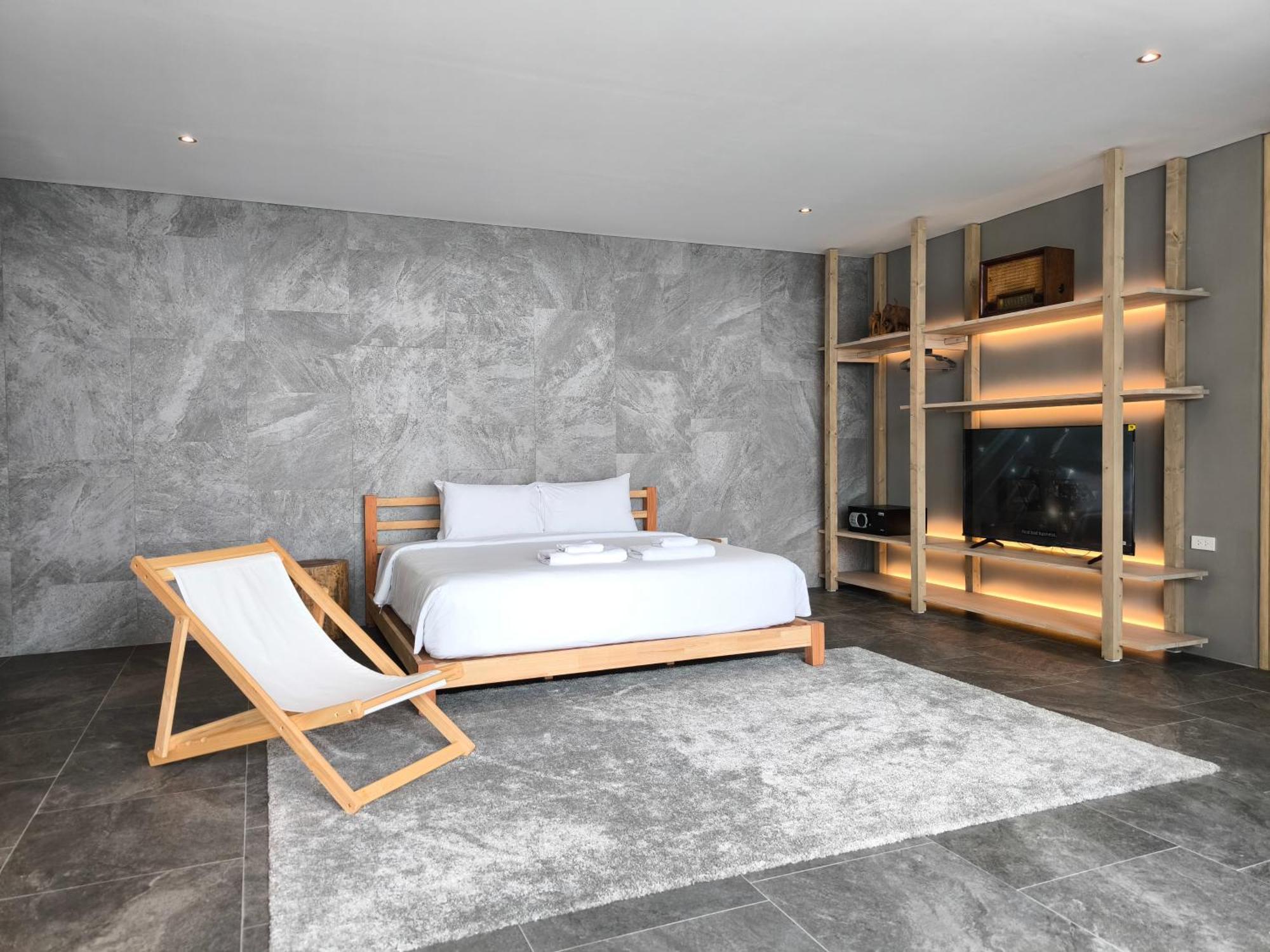 Villa Luxury Beachfront Brahma 4 Bedroom At Ta-ke B Ban Ao Kung
