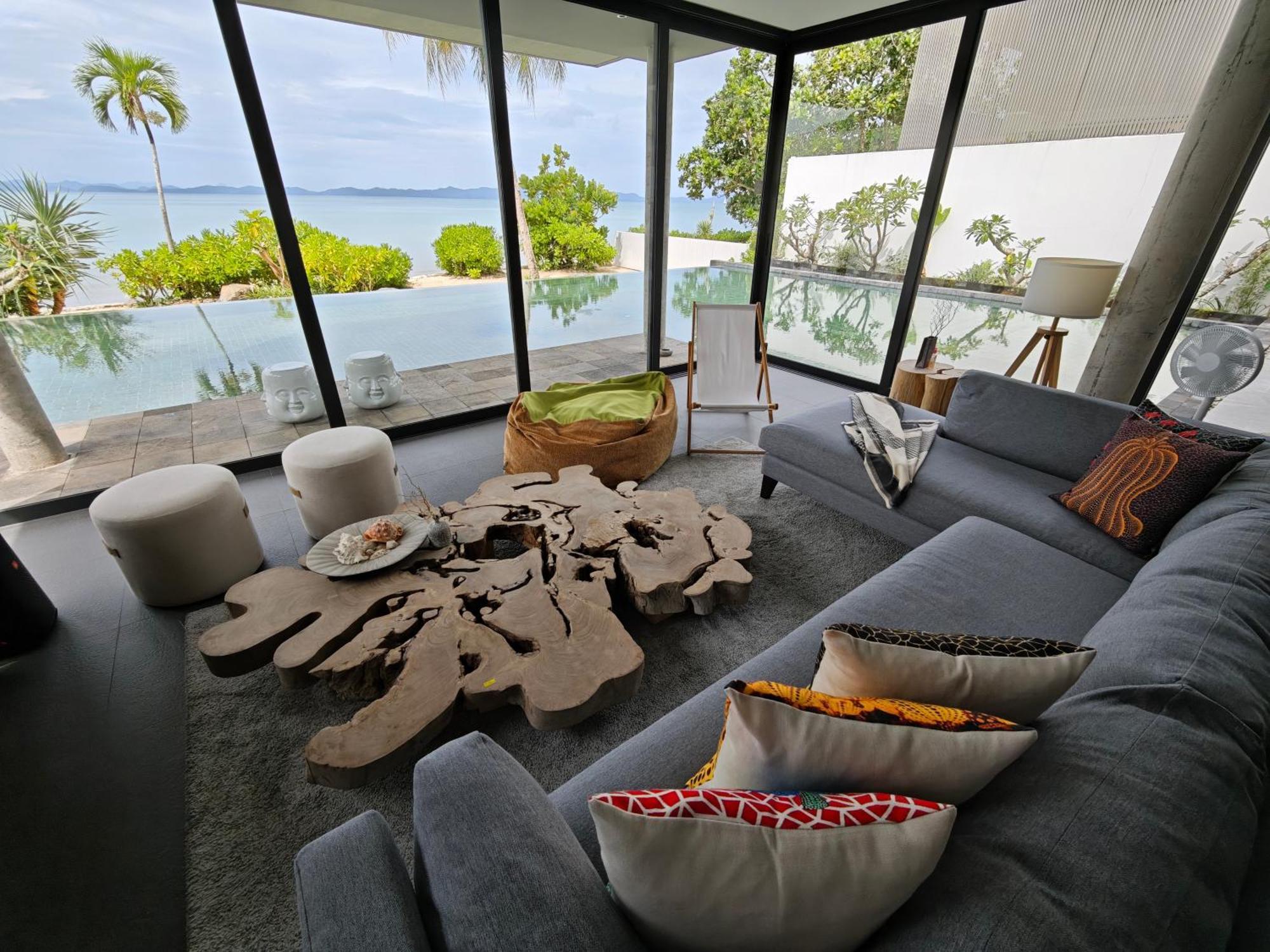 Villa Luxury Beachfront Brahma 4 Bedroom At Ta-ke B *
